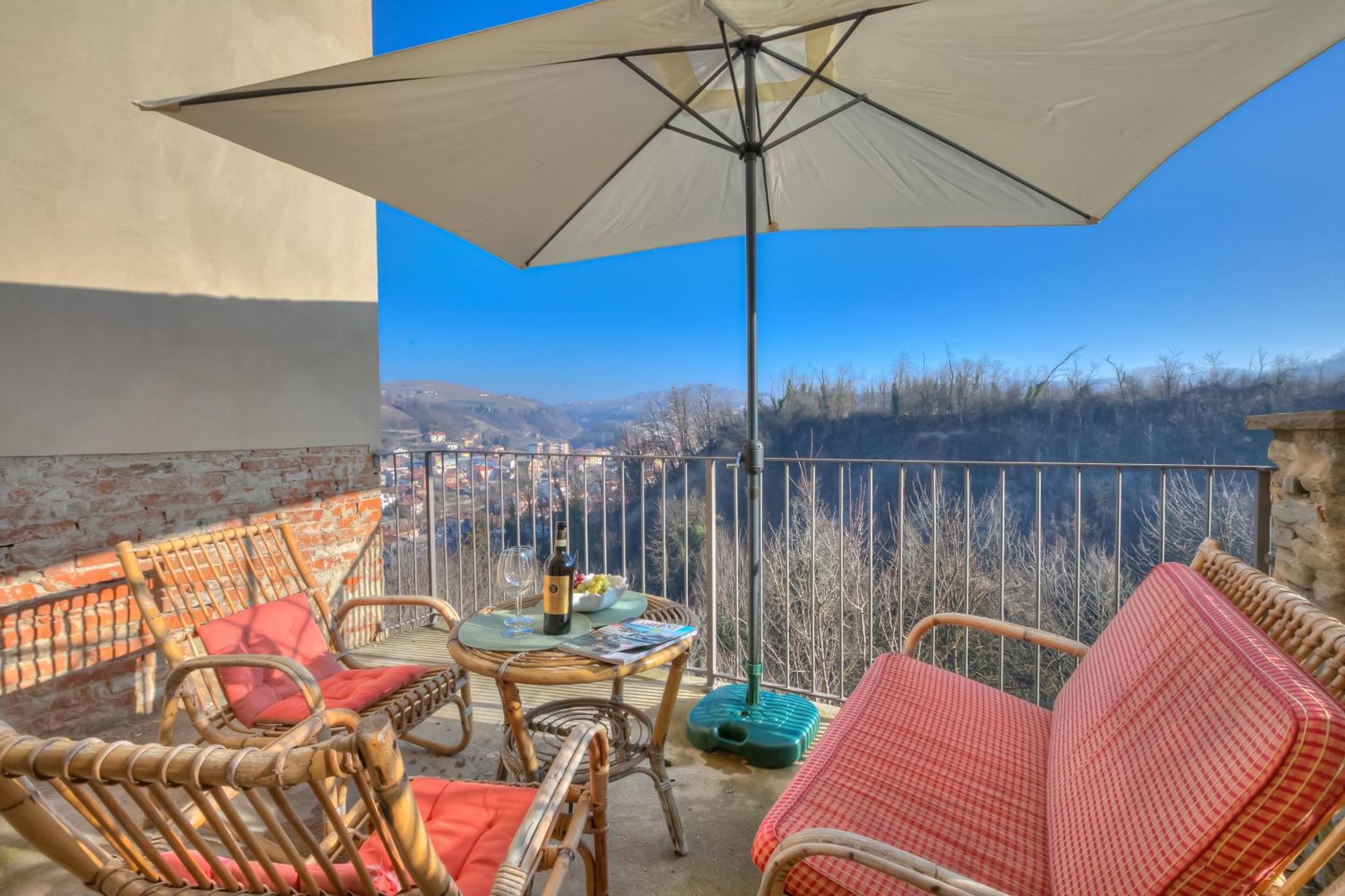 Dogliani Borgo Castello - Happy Rentals エクステリア 写真