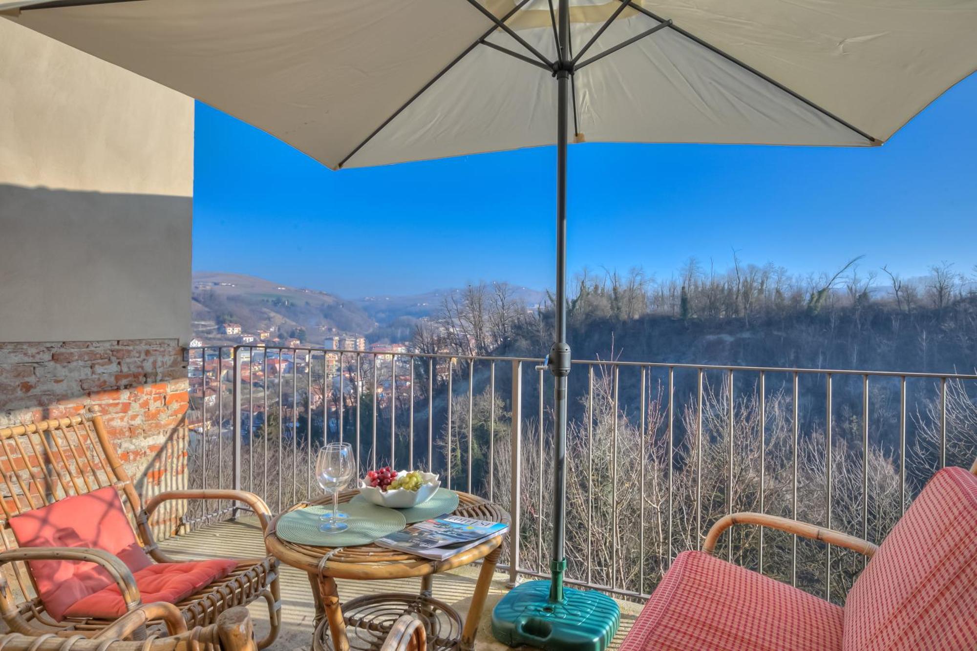 Dogliani Borgo Castello - Happy Rentals エクステリア 写真